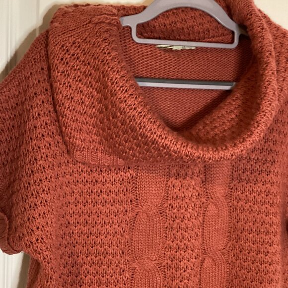 Cleo Petites Women's Cable Knit Sweater Size LP Short Sleeve Big Cowl Neck - Picture 3 of 7